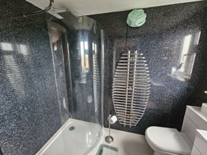 Photo 12- click for photo gallery